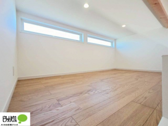 ���̑��@���[��A�q�����V�ԃX�y�[�X�A��̕����ȂǑ��l�Ȏg�������o���郍�t�g