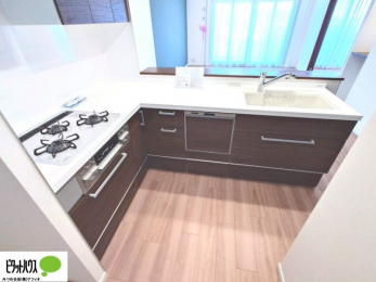 �L�b�`���@�H���̌�̕Еt�����y�ɂȂ�A�H��􂢊����@�t���B