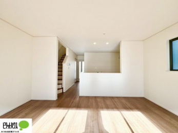 ���r���O�@�Ƒ��݂�Ȃ�������肭�낰��L�X�Ƃ����P�T���ȏ�̃��r���O�ł�