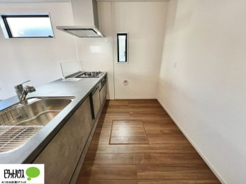 �L�b�`���@�Ƒ��Ƃ��b���Ȃ���y���������ł���J�E���^�[�L�b�`���B