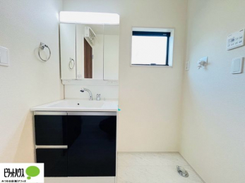 ���ʑ�E���ʏ��@�{�H��ʐ^�@���ʎ��ɏ���������A�J�r�\�h�ɂ��B�傫�ȋ��Ō��₷�����ʉ��ϑ�ł�