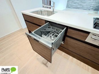 �L�b�`���@�H���̌�̕Еt�����y�ɂȂ�A�H��􂢊����@�t���B