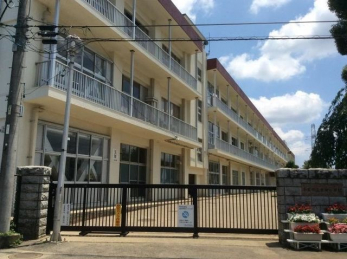 �@��t�s���_�c���w�Z �k��9���B 670m