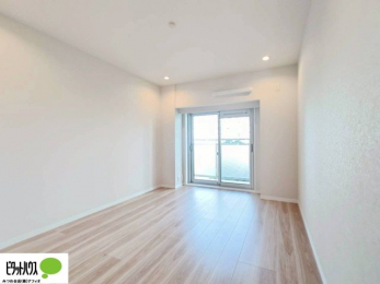 �Q���@�傫�ȑ����疾�邢�z�˂�������܂��B