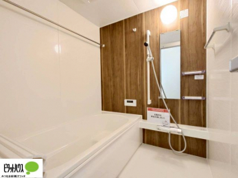 �����@�����̔�������Ă����o�X���[���͍L�X�������B�x���͂��q�l�ƈꏏ�ɗV�тȂ������܂��ˁB