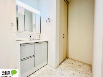 ���ʑ�E���ʏ��@�{�H��ʐ^�F���ʎ��ɏ���������A�J�r�\�h�ɂ��B�傫�ȋ��Ō��₷�����ʉ��ϑ�ł�