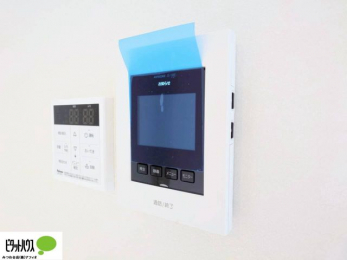 ���̑��@������Ԃ����S��TV���j�^�[�t���C���^�[�z��