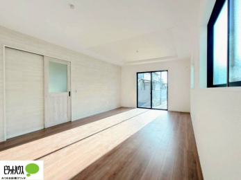 ���r���O�@�Ƒ��݂�Ȃł������Ɖ߂�����L�X�P�X����LDK