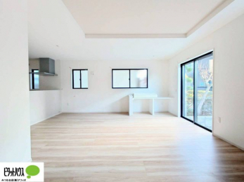 ���r���O�@�X�^�f�B�J�E���^�[�t�����q�l�̉ƒ�w�K��e�����[�N�ɂ���