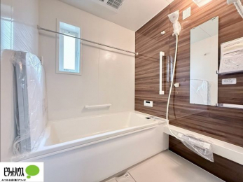 �����@�{�H��ʐ^�F1���̔�����������x���̓��͂��q�l�Ƃ̃R�~���j�P�[�V�����̏�Ƃ���