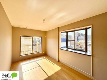 �Q���@�o���R�j�[�ւƑ������邢�����B