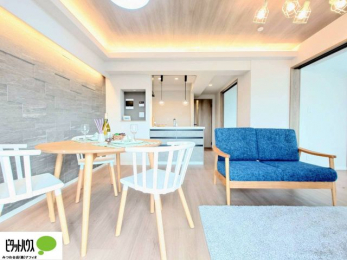 ���r���O�@�A�N�Z���g�N���X���g�p�����A�������ȃ��r���O