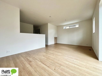 ���r���O�@�L�X�k�c�j�I����̑傫�ȃ\�t�@��u���Ă������f��ӏ܂��ǂ��ł��ˁB