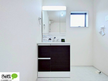 ���ʑ�E���ʏ��@�g���₷���V���v���Ȑ��ʉ��ϑ�B�����̎x�x�͂�������n�܂�܂��B