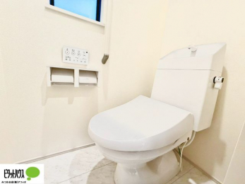 �g�C���@1�E2�K�E�H�V�����b�g�g�C�������B