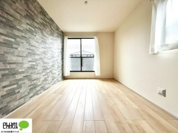 ���[�@����̏I���ɕv�w�ł������߂������Q���B�L���ɂ�Ƃ肪����A�Ƒ��̋C�z�������Ȃ������������x�߂���S�̃v���C�x�[�g��Ԃł��B