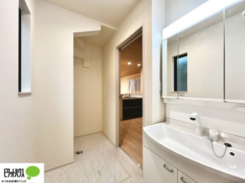 ���ʑ�E���ʏ��@�g���₷���V���v���Ȑ��ʉ��ϑ�B�����̎x�x�͂�������n�܂�܂��B