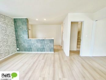 ���r���O�@�Ƒ��݂�Ȃ�������肭�낰��L�X�Ƃ����P�T���ȏ�̃��r���O�ł�