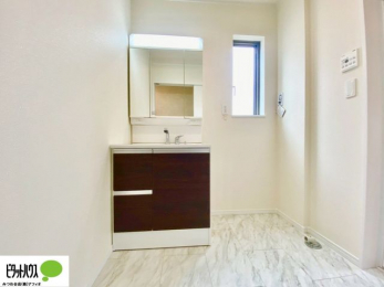 ���ʑ�E���ʏ��@�傫�ȋ��Ō��₷�����ʉ��ϑ�