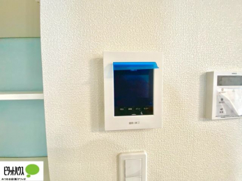 ���̑��@������Ԃ����S��TV���j�^�[�t���C���^�[�z��