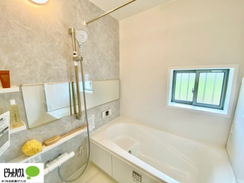 �����@1���̔�����������x���̓��͂��q�l�Ƃ̃R�~���j�P�[�V�����̏�Ƃ���