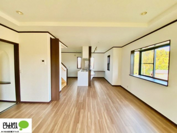 ���r���O�@�l�C�̑ΖʃL�b�`���ŉƑ��݂�Ȃ������ꏏ�B