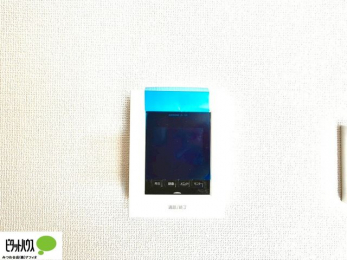 ���̑��@������Ԃ����S��TV���j�^�[�t���C���^�[�z��