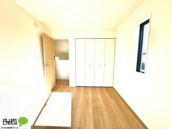 ���[�@���ꂼ��̂������Ɏ��[�X�y�[�X������̂Ńv���C�x�[�g�ȉו����g�߂ɒu�����Ƃ��ł��܂��B