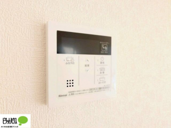 �@�I�[�g�o�X�Ȃ̂ŁA�����ȊO����ł����x�����Ȃǂ̑��삪�ł��܂��B