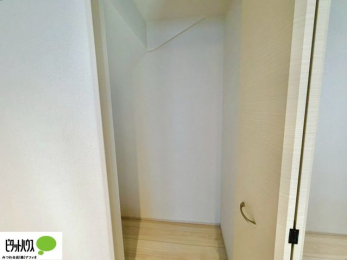 ���̑��@���r���O���[