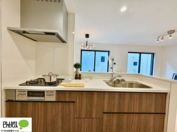 �L�b�`���@�Ƒ��Ƃ��b���Ȃ���y���������ł���J�E���^�[�L�b�`��