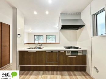 �L�b�`���@�Ƒ��Ƃ��b���Ȃ���y���������ł���J�E���^�[�L�b�`��