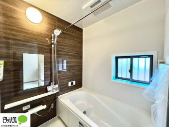 �����@�{�H��ʐ^�@�����̔�������Ă���闁���͍L�X�������B�x���͂��q�l�ƈꏏ�ɗV�тȂ������܂��ˁB