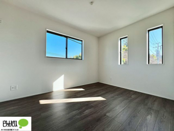 �q�������@2�ʍ̌��Ŗ��邭�A���ʂ��̗ǂ��������ł��B