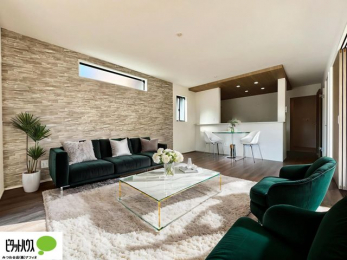 ���r���O�@�����ۂ̎����ʐ^��CG�ŉƋ��z�u�����C���[�W�ł���A���ۂƂ͑����قȂ�܂��B