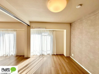 ���[�@�o���R�j�[�ւƑ������邢�����B