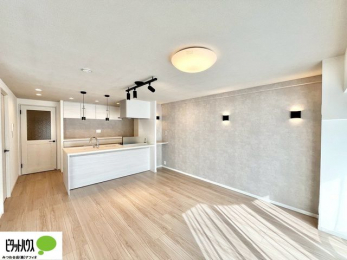 ���r���O�@�A�N�Z���g�N���X���g�p�����A�������ȃ��r���O