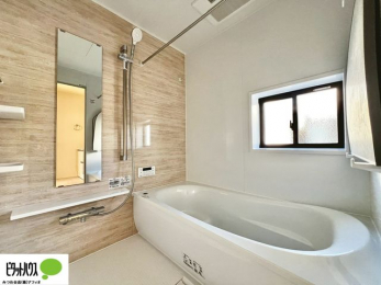 �����@�����̔�������Ă����o�X���[���͍L�X�������B�x���͂��q�l�ƈꏏ�ɗV�тȂ������܂��ˁB