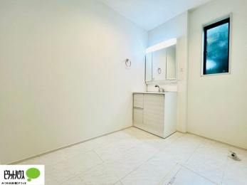 ���ʑ�E���ʏ��@�{�H��ʐ^�F���ʎ��ɏ���������A�J�r�\�h�ɂ��B�傫�ȋ��Ō��₷�����ʉ��ϑ�ł�