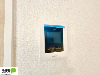 ���̑��@������Ԃ����S��TV���j�^�[�t���C���^�[�z��