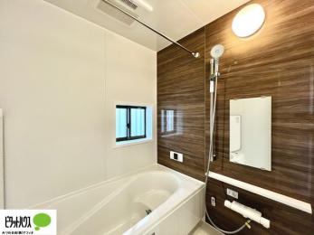 �����@�{�H��ʐ^�@�����̔�������Ă���闁���͍L�X�������B�x���͂��q�l�ƈꏏ�ɗV�тȂ������܂��ˁB