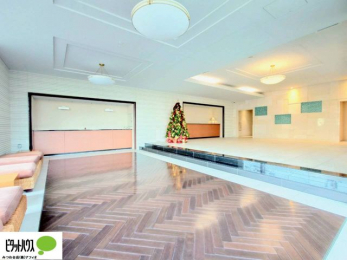 ���ց@�L�X�Ƃ������ꂢ�ȃG���g�����X