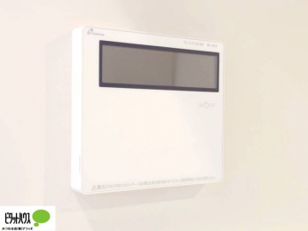 ���ӊ��@�I�[�g�o�X�Ȃ̂ŁA�����ȊO����ł����x�����Ȃǂ̑��삪�ł��܂��B