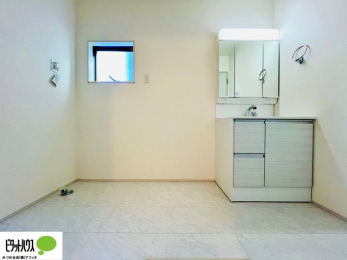 ���ʑ�E���ʏ��@�{�H��ʐ^�F���ʎ��ɏ���������A�J�r�\�h�ɂ��B�傫�ȋ��Ō��₷�����ʉ��ϑ�ł�