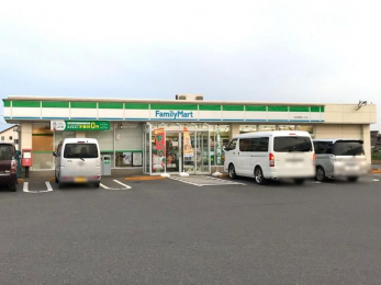 ���ӊ��@�t�@�~���[�}�[�g�l�X���������u�X �k��6���B 440m