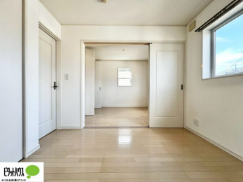 �q�������@�Ԏd�؂肷�邱�Ƃ�2�̕����ɕ����邱�Ƃ��\�B�Ƒ��̃��C�t�X�^�C���̕ω��ɍ��킹�Ď��R���݂ł��B