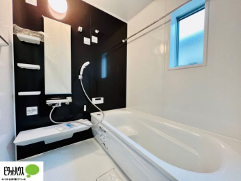 �����@�{�H��ʐ^�F1���̔�����������x���̓��͂��q�l�Ƃ̃R�~���j�P�[�V�����̏�Ƃ���