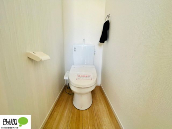 �g�C���@�{�H��ʐ^�@1�E2�K�E�H�V�����b�g�g�C�������B