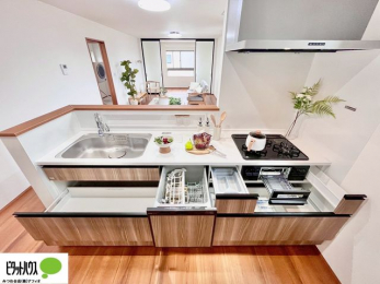 �L�b�`���@�H���̌�̕Еt�����y�ɂȂ�A�H��􂢊����@�t���B