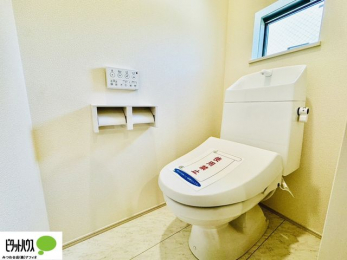 �g�C���@�{�H��ʐ^�@1�E2�K�E�H�V�����b�g�g�C�������B